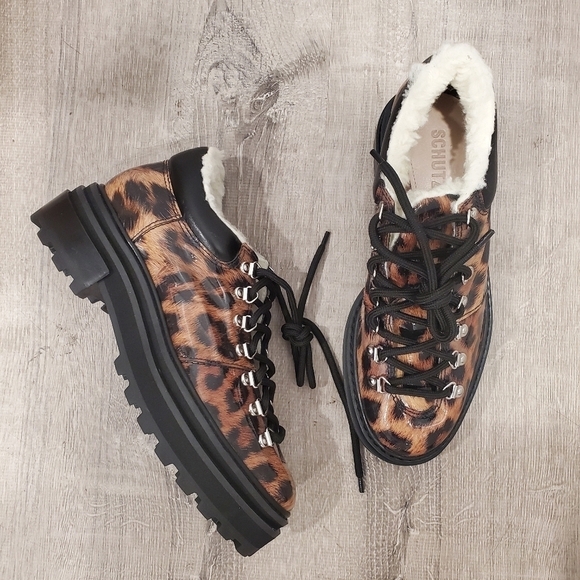 NEW Schutz Lucille Faux Shearling Lined Ankle Boot - Picture 3 of 9